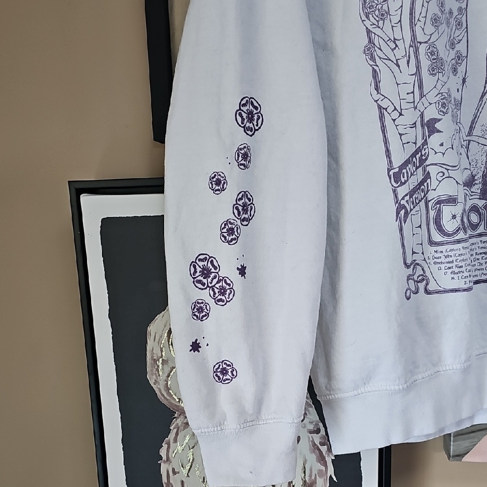 Taylor Swift Speak Now Graphic Sweatshirt with Purple Design - Picture 2 of 8